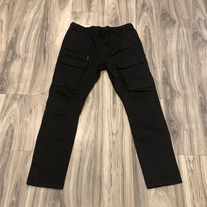 Men’s black cargo pants